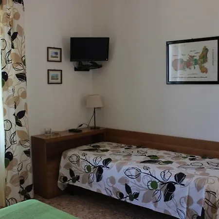 Appartamenti Zuccale - A 200 Mt Dalla Spiaggia Capoliveri  Exterior photo